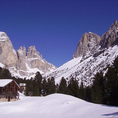 Rifugio Gardeccia Huette Pozza di Fassa Exterior foto