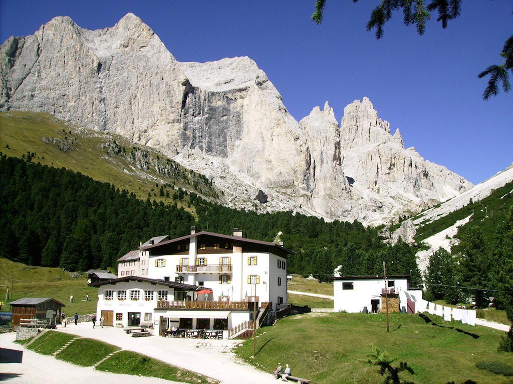 Rifugio Gardeccia Huette Pozza di Fassa Exterior foto