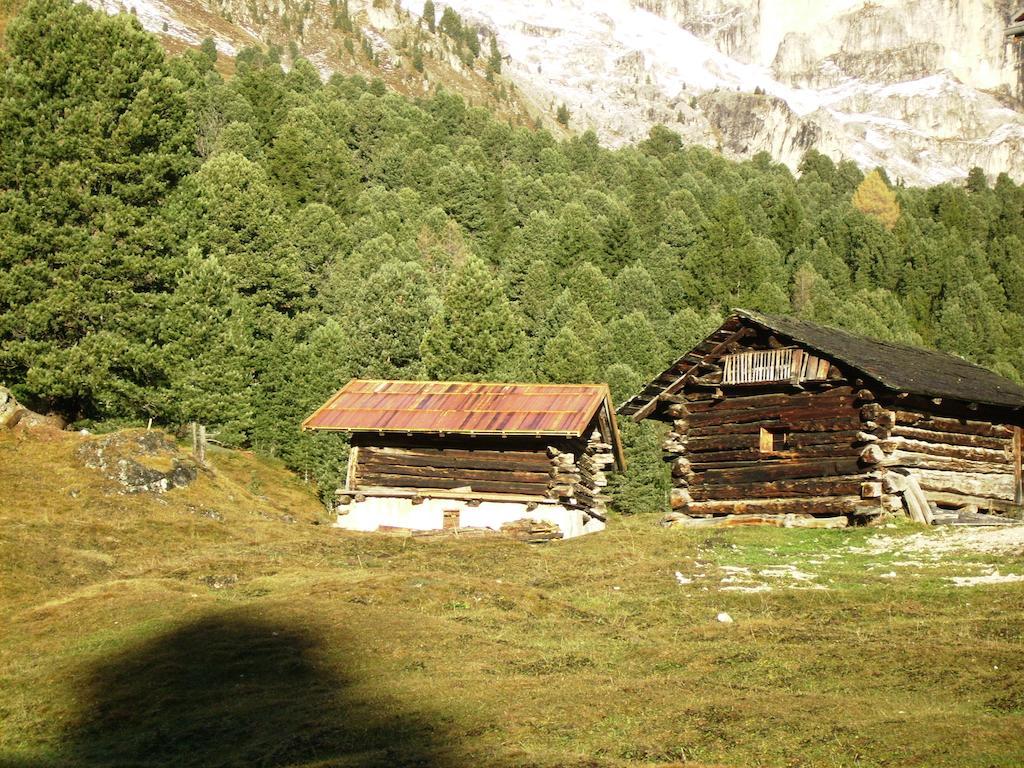 Rifugio Gardeccia Huette Pozza di Fassa Exterior foto